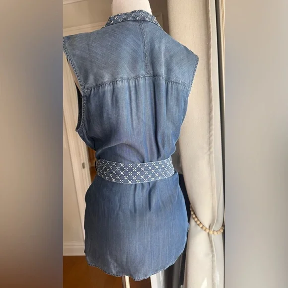 Anthropologie Holding Horses Blue Denim Top with Embroidered Detail - Picture 5 of 11